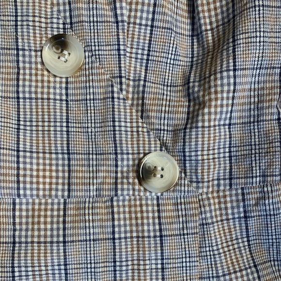 Gray Plaid Mini Dress w/Buttons- Size 6 - Picture 16 of 16